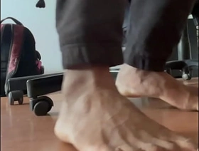 MALE FOOT WORKSHIP - WESLEY BULL hot korean men gay porn