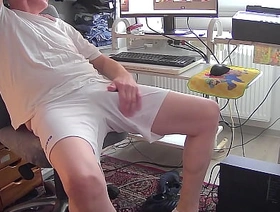 Weiße Shorts            goileglatze free chinese uncaring porn videos