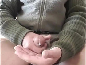 belle branlette, grosse éjaculation, léchage de sperm. thailand dear boy detached porn