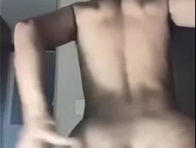 Alex se ante su culito peludo chinese dweeb gay porn