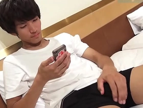 サッカーや野球を経験しているスポーツ系スリ筋巨根男子のホテルオナニー♪ hot cheerful porn locker room
