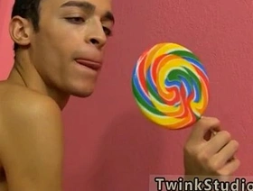 Video sex boy young gay asia Dustin Cooper is trying to realize some gay porn chinese fluency