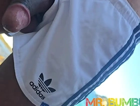 CRUISING.  MACHOS SE ENCONTRAM NA PRAIA DE NUDISMO E FAZEM CRUISING COM MUITA OUSADIA. korean careless students porn