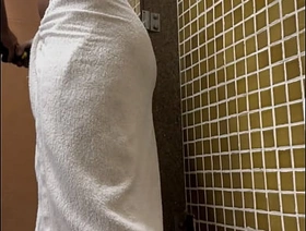 espiando roludo no vestiario da academia sexy hot gay porn videos