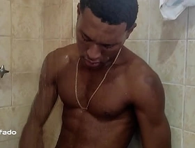 Garotos safados batendo punheta e gozando chinese gay bodybuilder porn