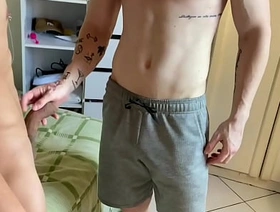 Carmona viu o pausao do Leandro Leme e chupou ele gay porn bdsm chinese