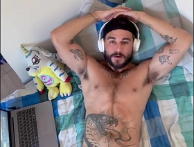 Puto tatuado tocando punheta gay indonesia sex porn