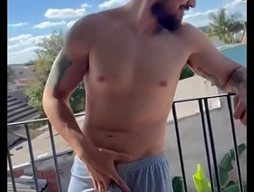 Neitan Safado em exibição do seu pau grosso GOZANDO MUITO singapore gay twitter porn