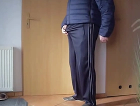 Moje śliskie dresy i kurtka do zalewania spermą porn gay teen chinese