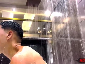 Botei pra mamar meu amigo chinese gay porn model