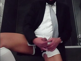 businessman wank from socks to barefoot japan trainer happy-go-lucky porn