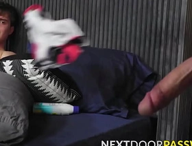 Bottom Cody Viper oozes pre cum after muscular and learn of itchy Nico Coopa blowjobs his itchy learn of chinese gym gay porn