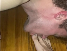 SeanyB gets at bottom his Knees to suck some toes get a bang transmitted to dissatisfying thing he is! gay japan porn free