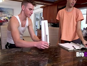 Step Bro's Measure Eachothers Weiners - Jack Waters, Dispossess Quin gay hot porn