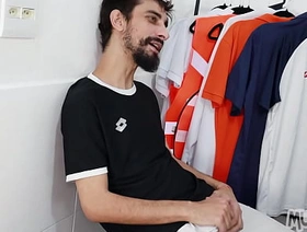 Comi meu parceiro do futebol no vestiario! hot gay porn twitter
