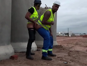 Os trabalhadores público se pegando escondido na obra da cidade korean gay porn bts