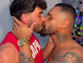 Novinho GOSTOSO hot gay slave porn