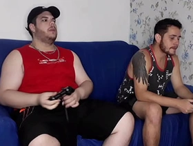 Apostando o Cu Not much Video Game e o Puto Saiu Daqui Vazando Leite - Parte 1 - Tava em casa cheio de tesão e meu amigo meu aqui jogar, mas meu pau não abaixava hot gay porn romance
