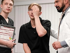 Perverted Gay Doctor Fucks His Favorite Patient in His Clinic - Doctorblows handsome gay porn chinese