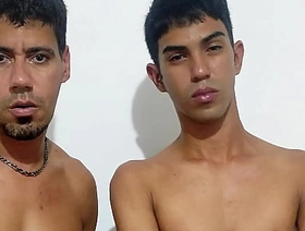 Esperou a namorada sair pra foder gostoso com o amigo indonesia daddy gay porn
