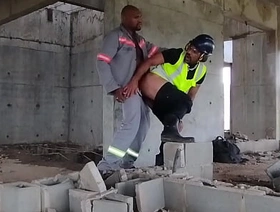 Liberou Na obra com trabalhador casado gay porn hot older male