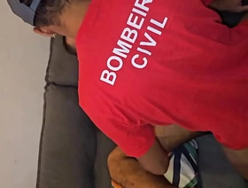 FUI NA CASA DO SOCYAL ARRUMAR O ENCANAMENTO, NO FINAL AINDA GANHEI UM BELA SURRA DE CU DESSE HOMEM GOSTOSO. careless porn japan baseball