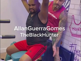 Fui dar aula de preparo físico para artes marciais (luta) para meu aluno safado e acabou na sauna chinese well-pleased spanking porn