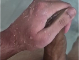 DIVERSÃO NO BANHO chinese gay asian porn