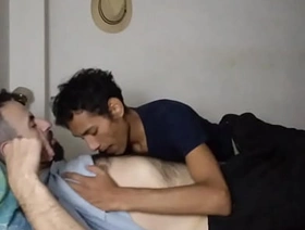 Chupando verga en frigid cama korean gay moaning porn