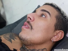 Antes de ir trabalhar, uma foda pra melhorar  dia! chinese sauna gay porn