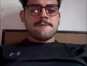 MOSTRANDO O RABÃO E LEITANDO   cum and ass gay korean homemade porn