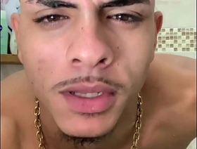 Gozando gostoso no chuveiro hot handsome indian delighted porn