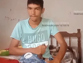 novinho safado de tangará da serra dedando o cuzinho sem cuspir ai hot gay porn