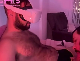 Peludo usa óculos de realidade virtual - VÍDEO completo no RED hot chinese porn careless