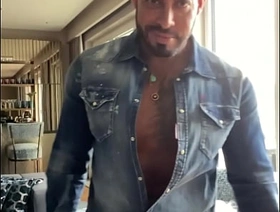 Flexing muscle and masturbate with oil - VIKTOR ROM - PORNSTAR GAY DADDY BEAR gay porn japan muscle