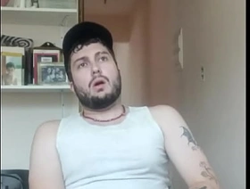 Branquinho tatuado batendo uma até gozar gay porn japan sauna