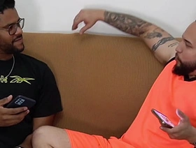 Macho de Verga grande y gruesa preña A scoty Brayan singapore hot happy-go-lucky porn