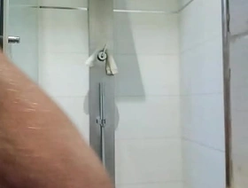 YURI GAÚCHO - PAU DURO E GOZADA NO BANHO gay chinese porn star