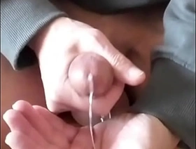 branlette de mes grosses couilles attachées avec un lien, belle ejaculation, gay porn chinese boys