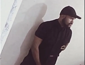 Câmera filma segurança se masturbando gay teen asia porn