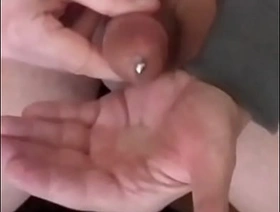 Je me branle et éjacule avec ma tige à urètre dans la bite, gay chinese porn site