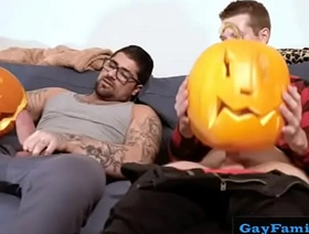 Servicing Daddy's big cock korean teen boy gay porn