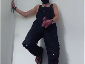 Handyman wanks in flip flops japan porn cheerful massage